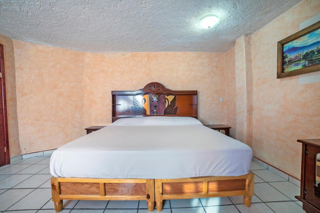Hotel Fernando'S Tlalpujahua Экстерьер фото